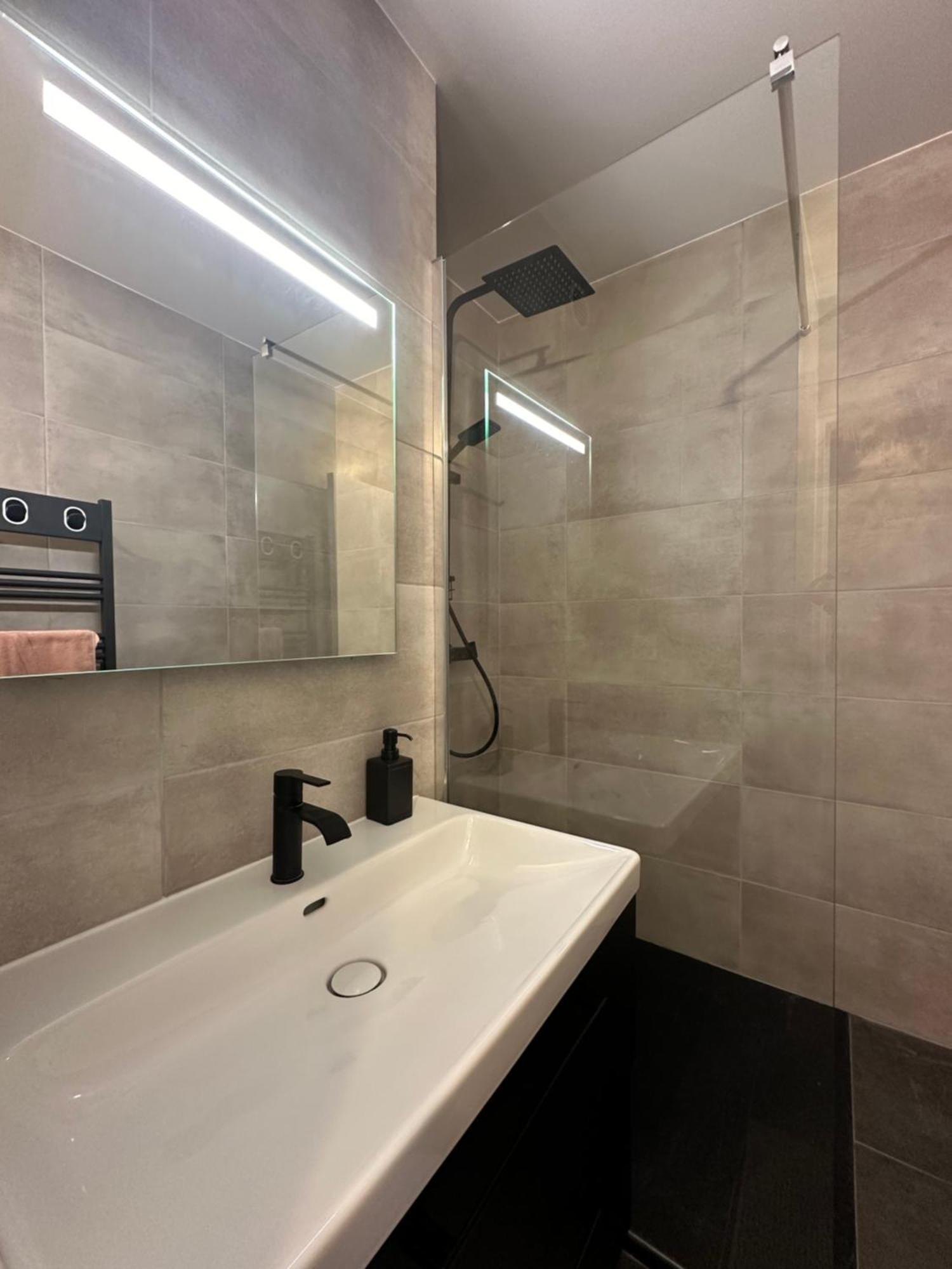 Appartement Proche Paris-Aeroport Cdg-Gare-Disney Вилье-ле-Бель Экстерьер фото